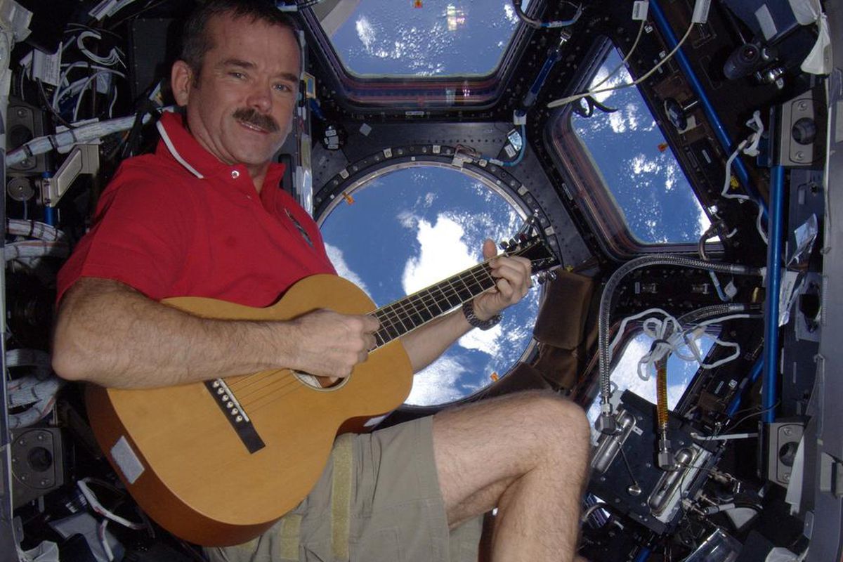 THE SKY IS NOT THE LIMIT: CHRIS HADFIELD